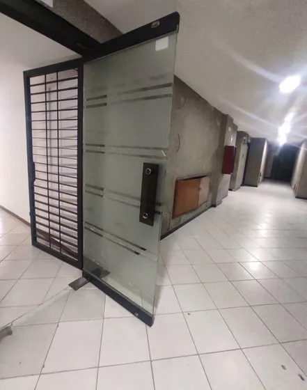Se Alquila Oficina Urb El Parral 
