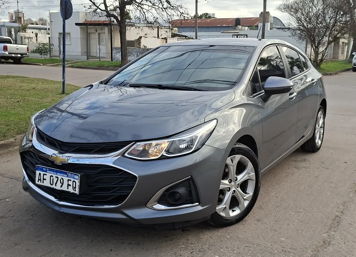 Chevrolet Cruze 1.4T LT MT 5P