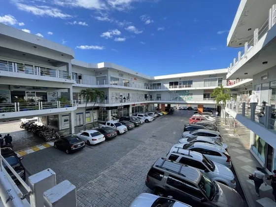 Locales Comerciales Y Oficinas En Venta Alquilados De Oportunidad  Plaza Metropolitana