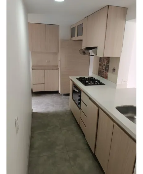 Apartamento Para La Venta En La Loma De Los Bernal