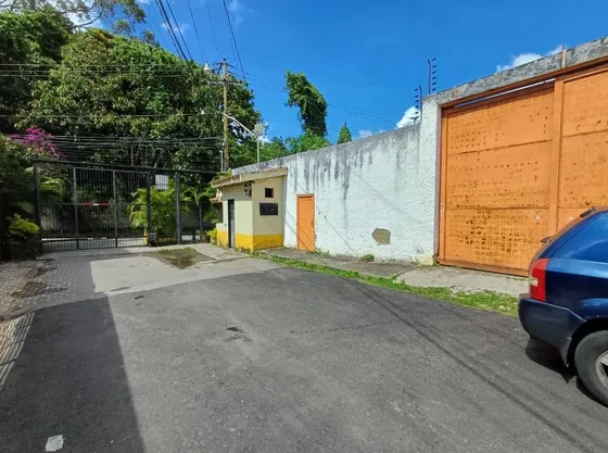 Casa Alquiler En El Hatillo, 630 M2 De Terreno, 250 M2 Const