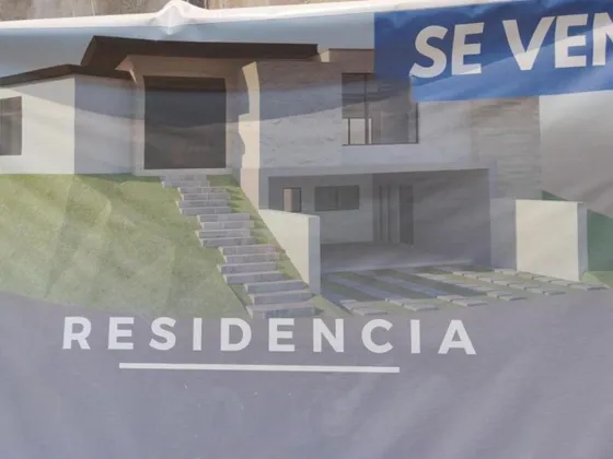 Casa En Venta En Punta Tiburón