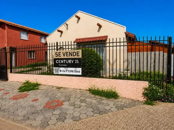 Casa En Venta En Sector Tranquilo De Peñuelas