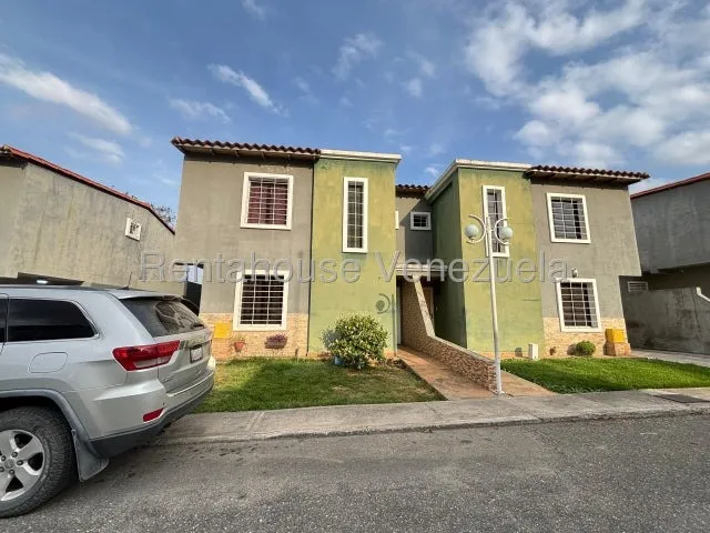 Casa Quinta Townhouse En Venta En Urbanismo Privado Los Rastrojos Cabudare Lara Rc