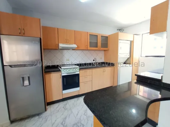 Luis Quiroz Vende Apartamento En La Trigaleña Alta Valencia, Planta 50% Pozo Maletero Vigilancia 24/7  Lq 24-19985