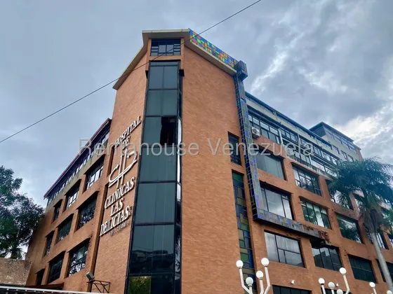 En Venta Local Para Consultorio Odontologico En La Avenida Las Delicias Mm 25-20911