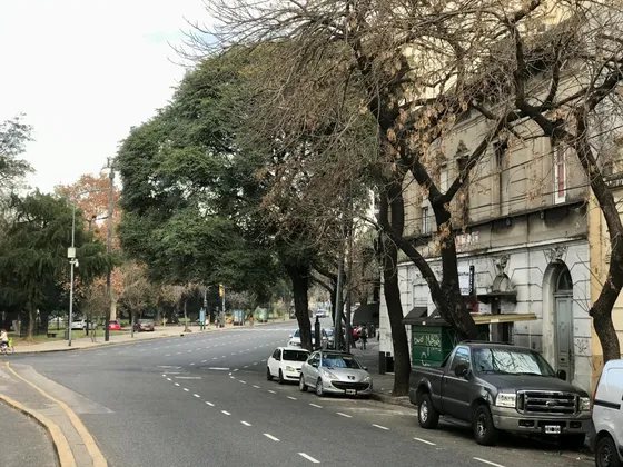 Terreno En Venta Doble Frente En Barracas / Constitución.