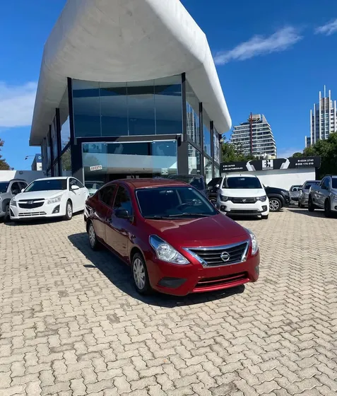 Nissan Versa 1.6 Advance