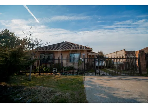 Casa En Venta, Parque Del Sol, Las Rastras, Talca.