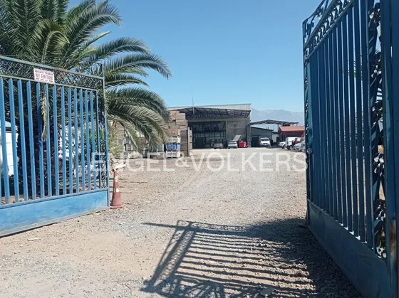 Terreno Con Frigorifico