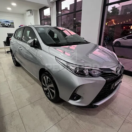 Toyota Yaris 1.5 107cv Xls Pack Cvt