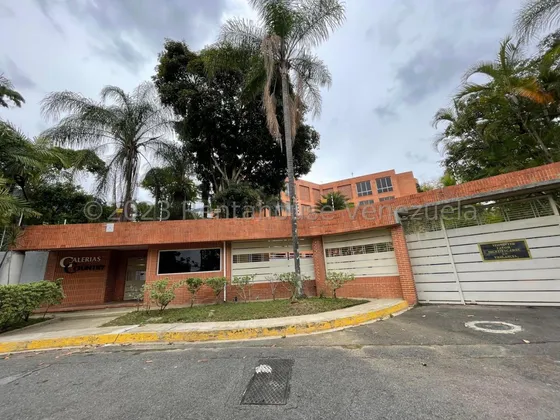 Apartamento En Alquiler, Country Club - Marigreys Blanco - #23-31600