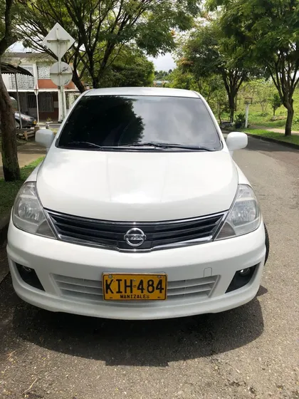 Nissan Tiida 1.8 Premium 5 P