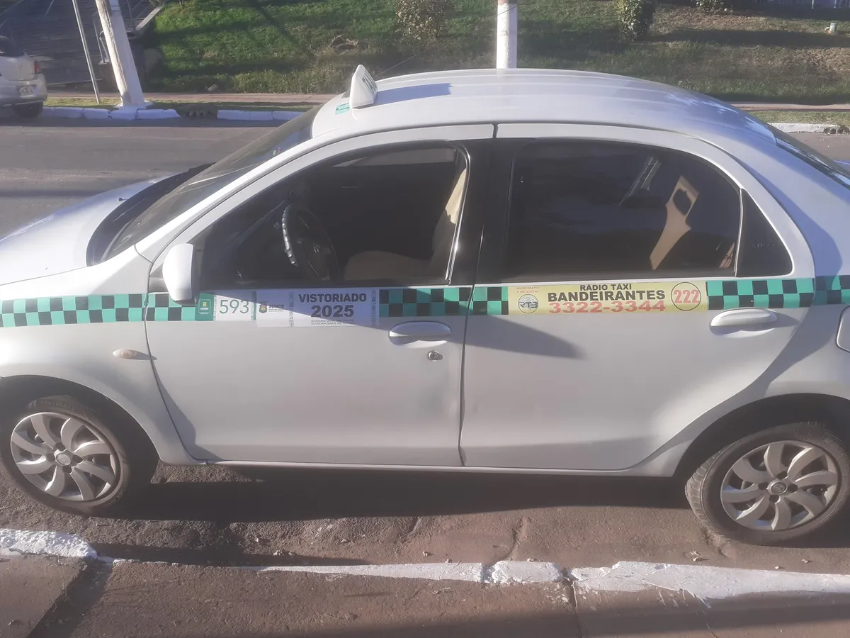 Toyota Etios Sedán 1.5 16v Xs 4p64002096508033122