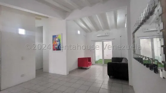 Milagros Inmuebles Casa Venta Cabudare Lara Av Intercomunal Barquisimeto Acarigua Los Cerezos Economica Residencial Economico Código Inmobiliaria Rent-a-house  25-271