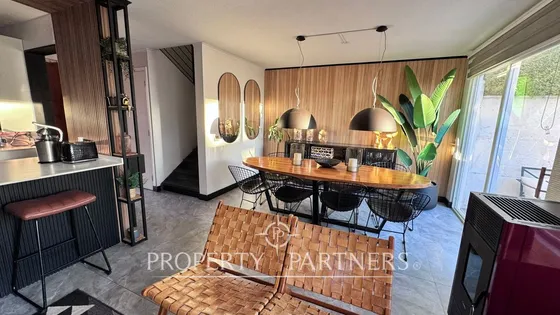Hermosa Casa En Condominio De Concón