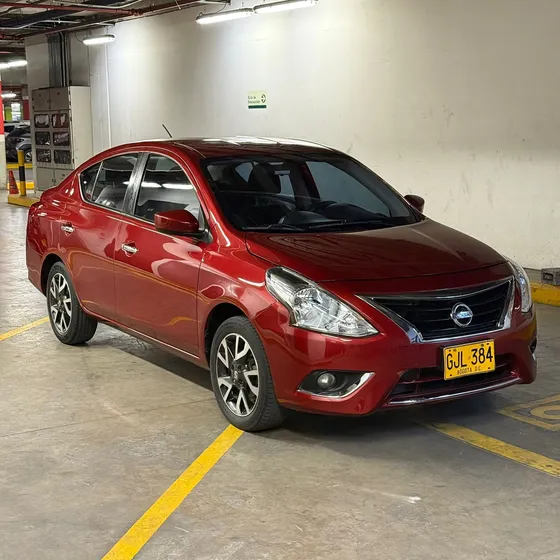 Nissan Versa 1.6 Advance Con Reclamaciones
