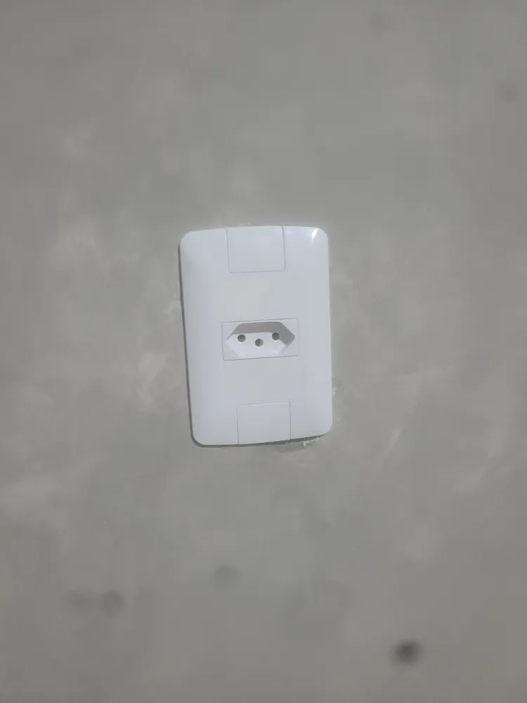 Kit 15 Tomada Simples 4x2 Embutir 2p+t Tramontina Branco 10A - Imagem 3