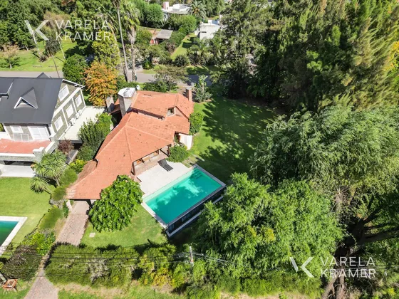 Casa En  Venta En El Club Naútico Escobar Con Pileta