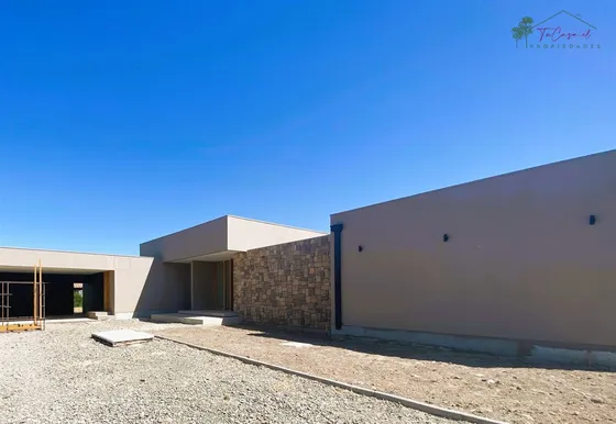Espectacular Casa Nueva En Condominio 4d/7b En Carampangue 