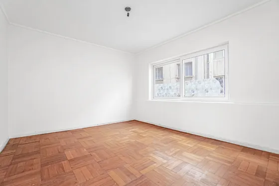 Amplio Departamento 1d + 1b En Barrio Paris-londres