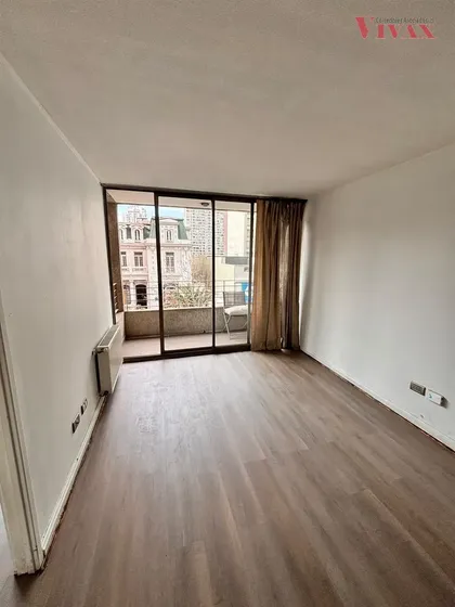 Departamento En Metro Toesca, 2 Dormitorios, 2 Baños