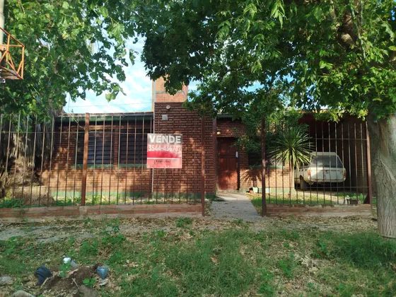 Venta Casa 2 Dormitorios Villa Dolores Con Cochera