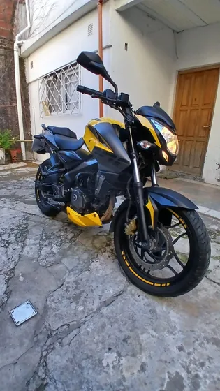 Rouser Ns200 - Impecable