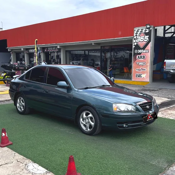 Hyundai Elantra 2.0