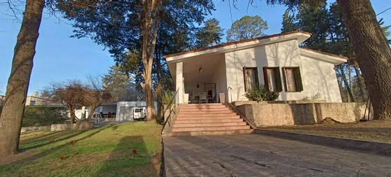 Venta Casa De 3 Dorm. 2000mts Terreno - Carlos Paz