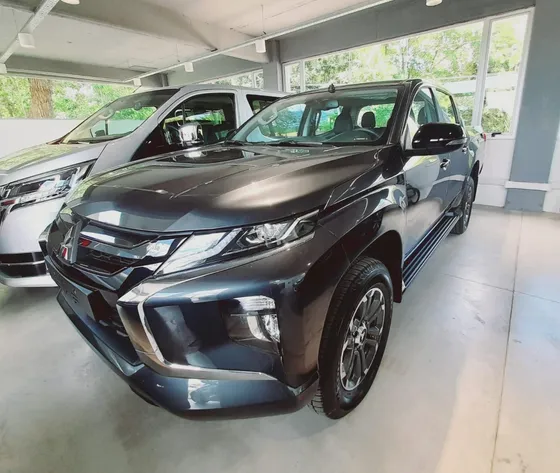 Mitsubishi L200 2.4 Di-d High Power 181cv Cuero