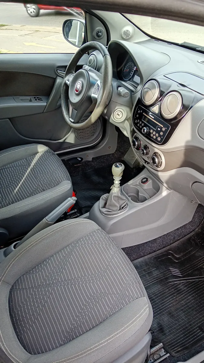 Fiat Palio 1.4 Attractive 85cv525969383941754886