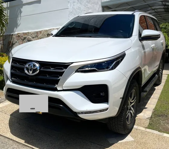 Toyota Fortuner Sr 2.4 Diésel