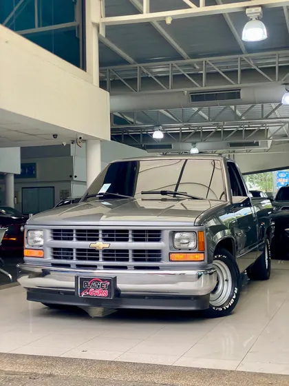 Chevrolet Cheyenne 4x2