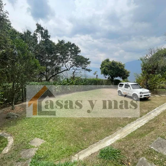 Finca En Copacabana A 10 Minutos Del Parque