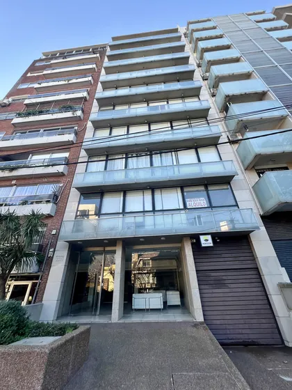 Venta De Monoambiente En Pocitos Nuevo Con Renta