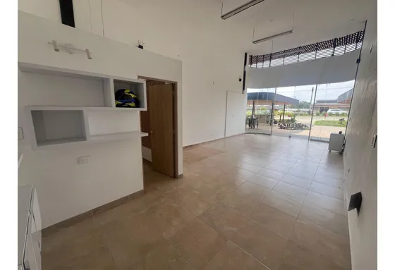 Se Vende Local En Mall Vía Calarcá - Barcelona -quindío