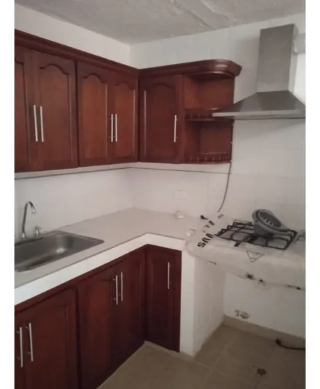 Venta De Casa  Ciudad 2000 De 90m2, Sur De Cali 9056.