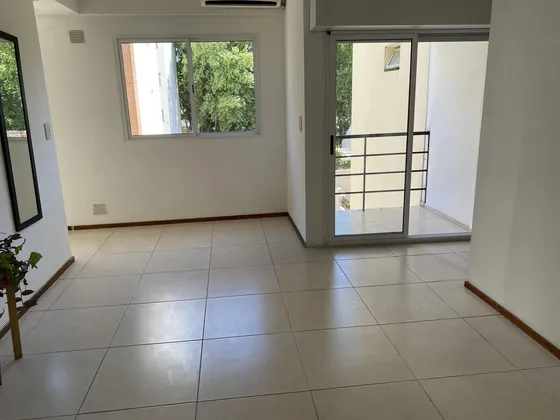 Venta- Departamento Monoambiente Con División Y Balcón