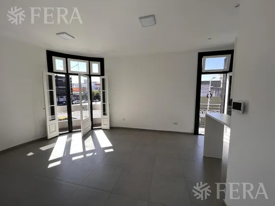 Venta  Ph 3 Ambientes Con Terraza Propia En Sarandi
