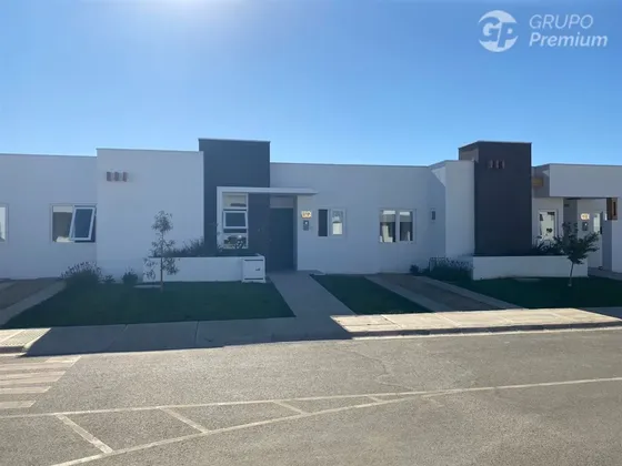 Casa En Venta De 3 Dorm.,termopanel En Villa Alemana