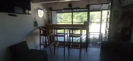   P.h. Al Medio En Planta  Baja Y Planta Alta, Sin Expensas!