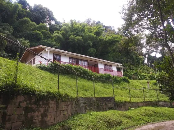 Casa Con Anexo Independiente En Venta En La Tara, Corralito Cerca Del Automercado Fresco Market Entrada Por La Antigua Filipinas