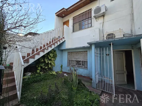 Venta Casa Para 2 Familias Con Cochera En Wilde