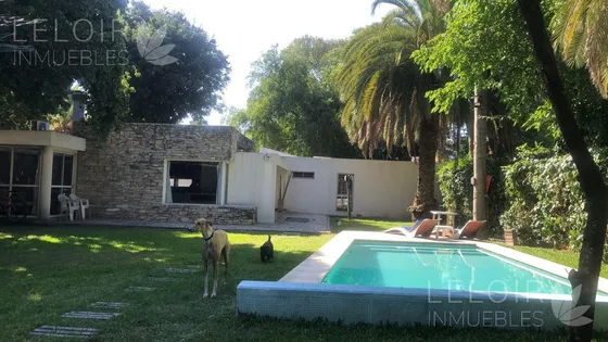 Casa En Venta 4 Amb En Parque Leloir