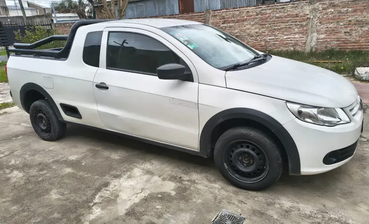 Volkswagen Saveiro 1.6 CE 101 HP Electric Pack