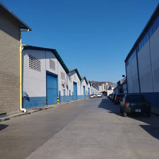 Ns Alquila Galpón Industrial De 700 M2. Ubicado En Cagua 