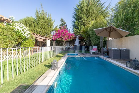 Casa En Venta De 3 Dorm. En Piedra Roja