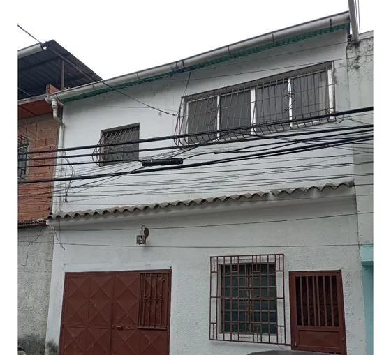 Jc - Vendo Casa 102 M2. Dos Plantas: Ideal Para Dos Familias ( Para Actualizar ) Sector Los Cerritos. Cotiza