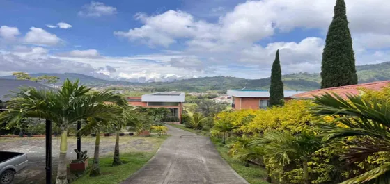 Casa Campestre En Arriendo En Vereda Guacas/santa Rosa De Cabal (279058819).